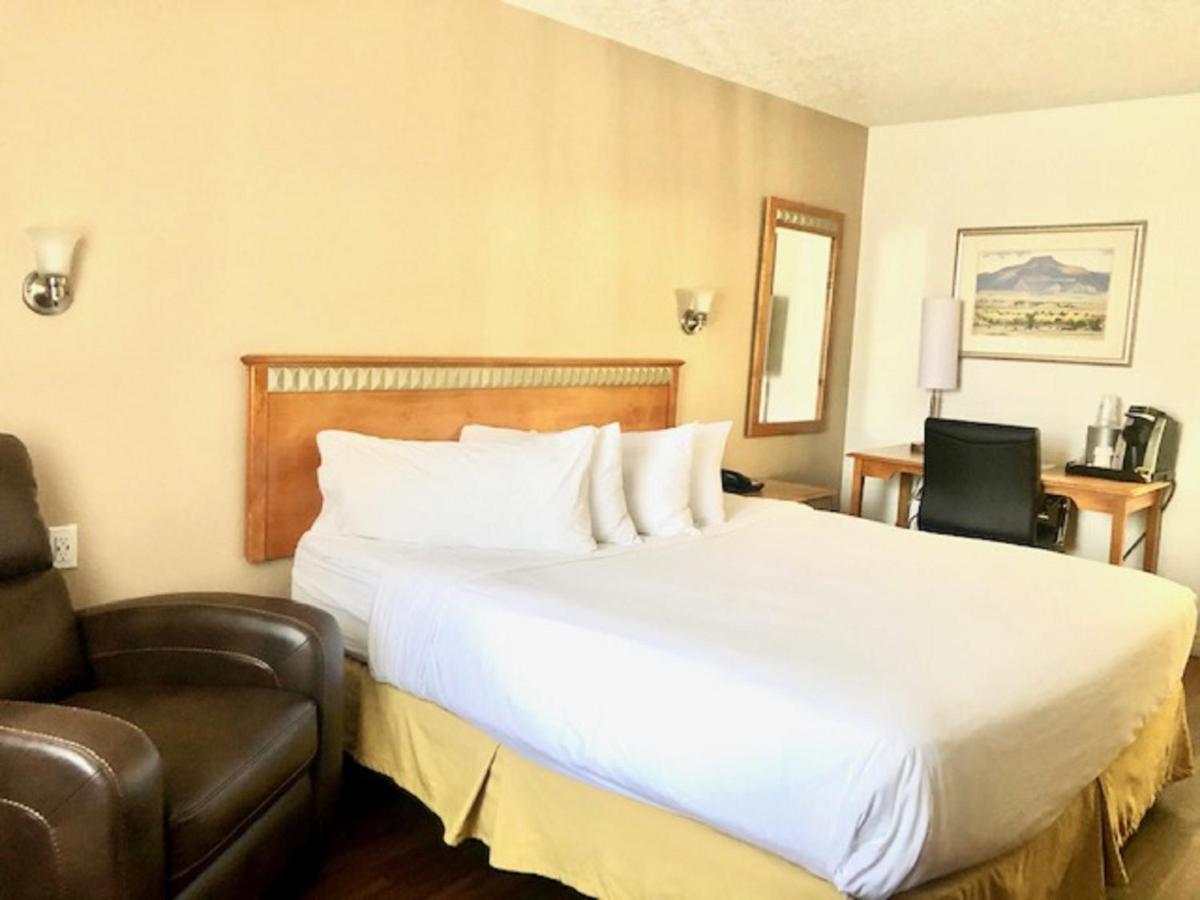 ชัวร์สเตย์ พลัส โฮเต็ล บาย เบสต์ เวสเทิร์น แอลบูเคอร์คี 140 ยูแบงก์ Hotel ภายนอก รูปภาพ