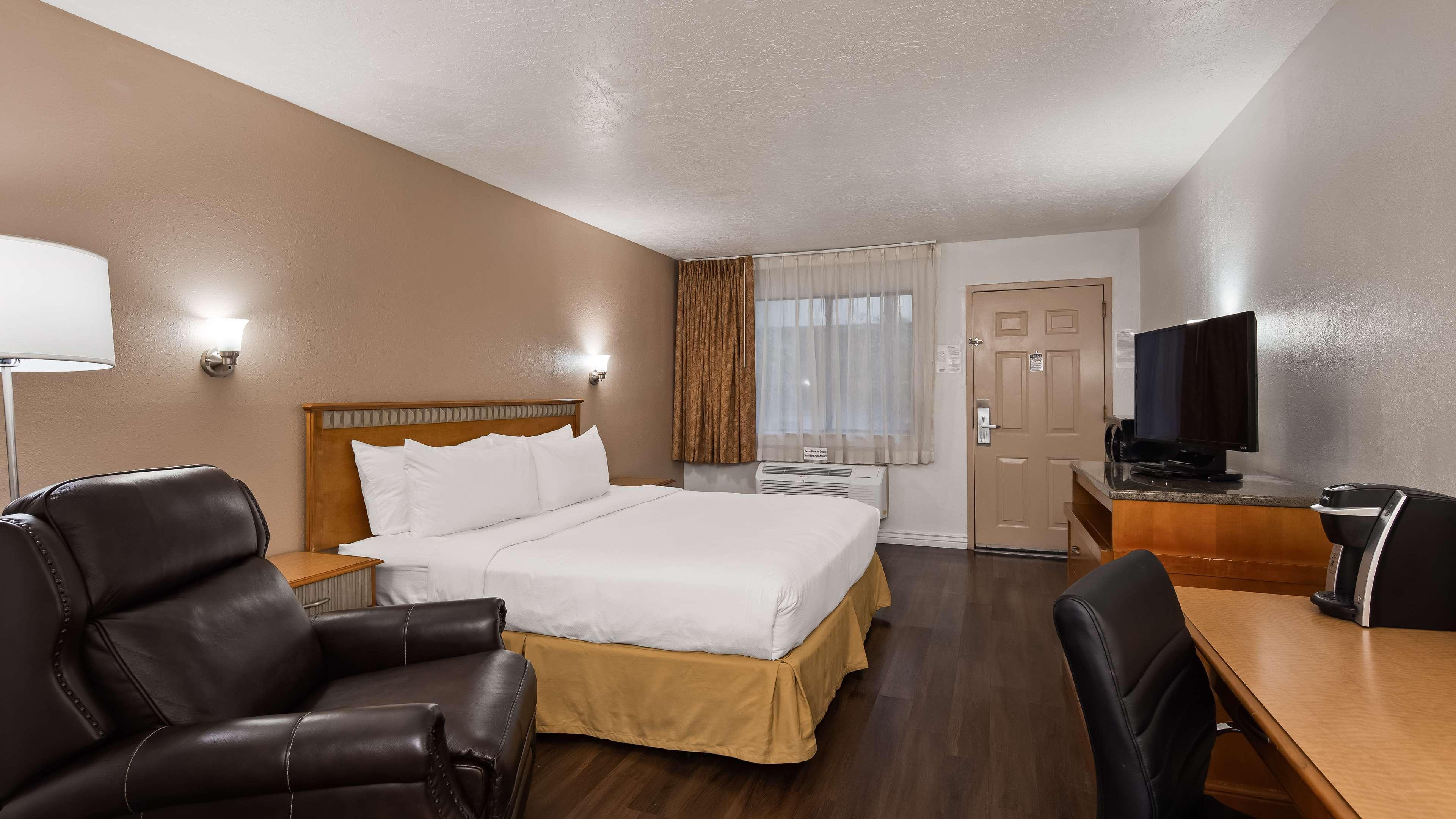ชัวร์สเตย์ พลัส โฮเต็ล บาย เบสต์ เวสเทิร์น แอลบูเคอร์คี 140 ยูแบงก์ Hotel ภายนอก รูปภาพ