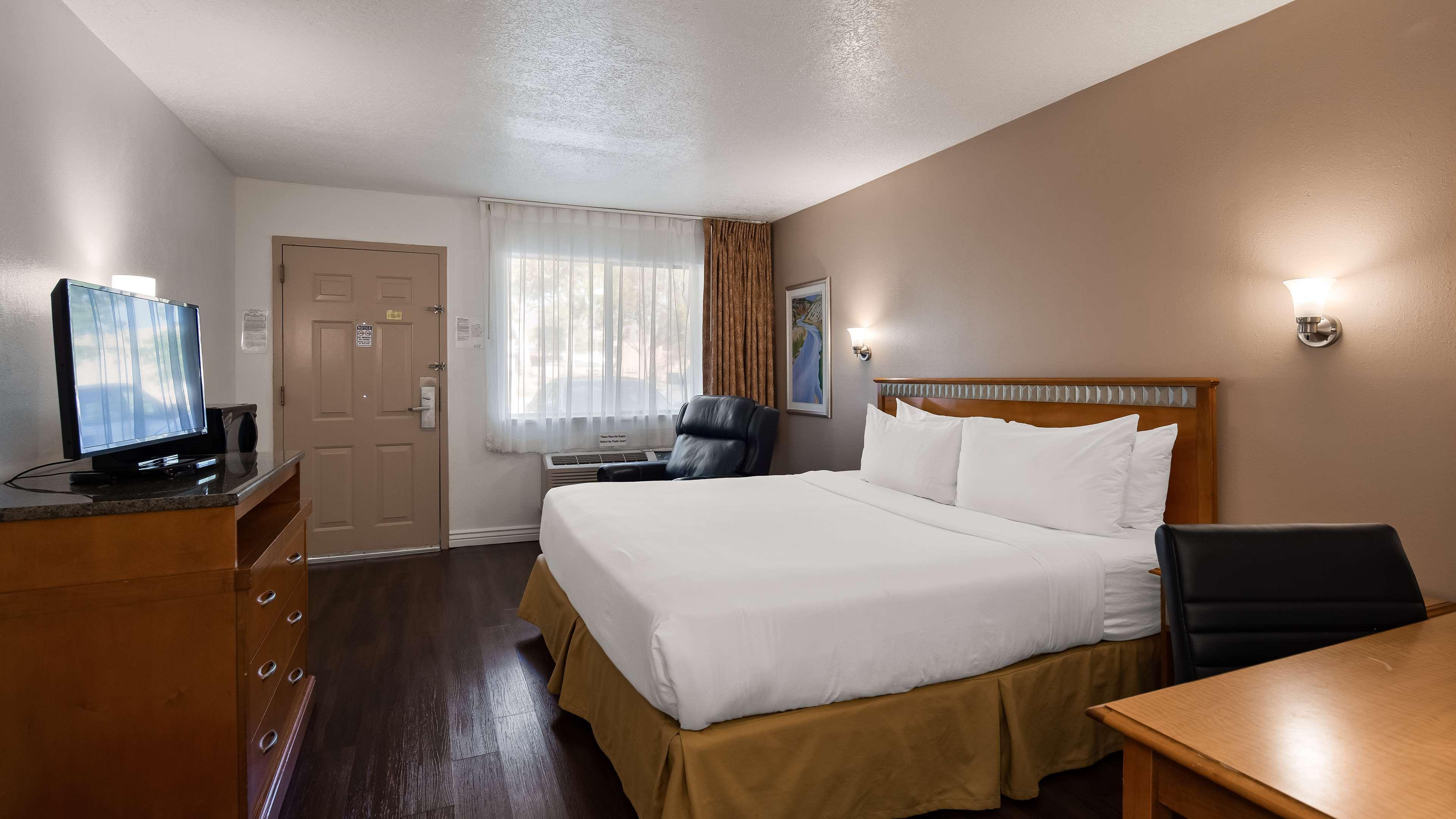 ชัวร์สเตย์ พลัส โฮเต็ล บาย เบสต์ เวสเทิร์น แอลบูเคอร์คี 140 ยูแบงก์ Hotel ภายนอก รูปภาพ