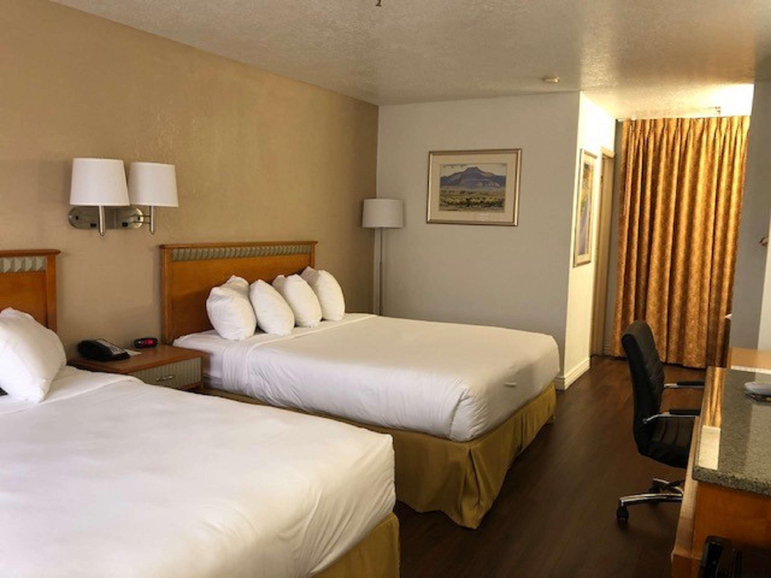ชัวร์สเตย์ พลัส โฮเต็ล บาย เบสต์ เวสเทิร์น แอลบูเคอร์คี 140 ยูแบงก์ Hotel ภายนอก รูปภาพ