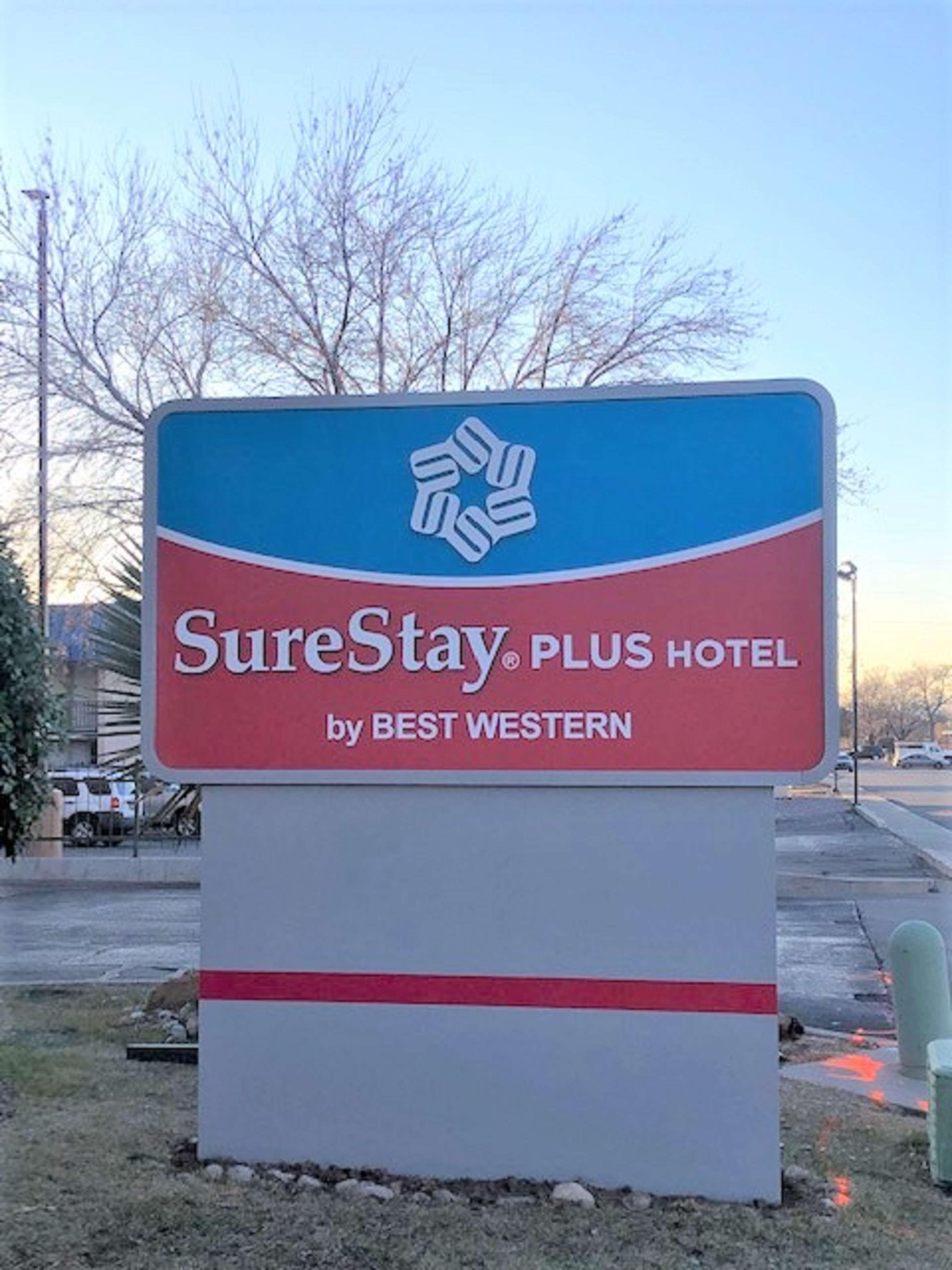 ชัวร์สเตย์ พลัส โฮเต็ล บาย เบสต์ เวสเทิร์น แอลบูเคอร์คี 140 ยูแบงก์ Hotel ภายนอก รูปภาพ