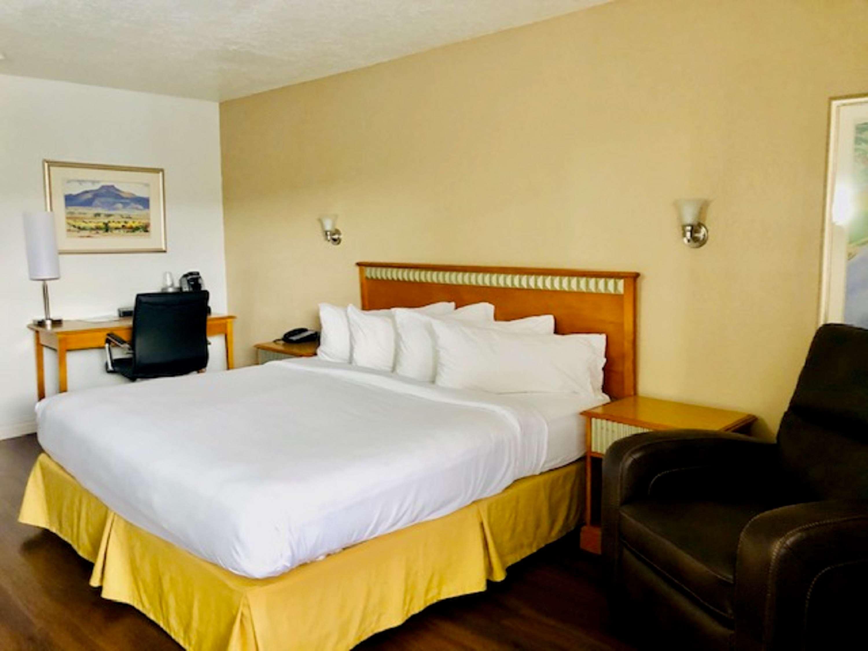 ชัวร์สเตย์ พลัส โฮเต็ล บาย เบสต์ เวสเทิร์น แอลบูเคอร์คี 140 ยูแบงก์ Hotel ภายนอก รูปภาพ